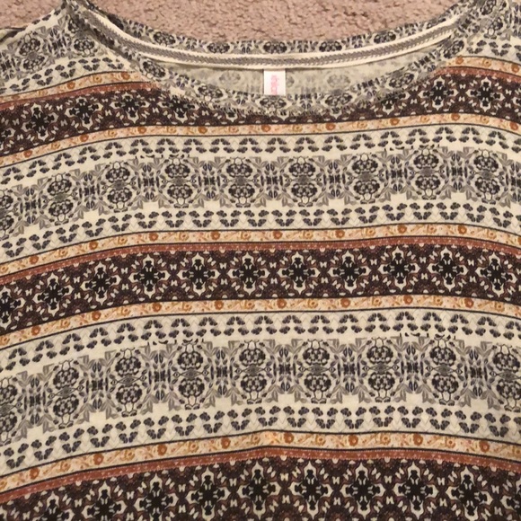 🧺 Xhilaration Cap Sleeved Top Size M 🧺 - Picture 6 of 8